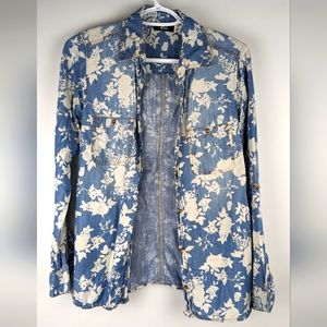 Urban Outfitters | Women's Vintage Denim Chambray Button Up Top